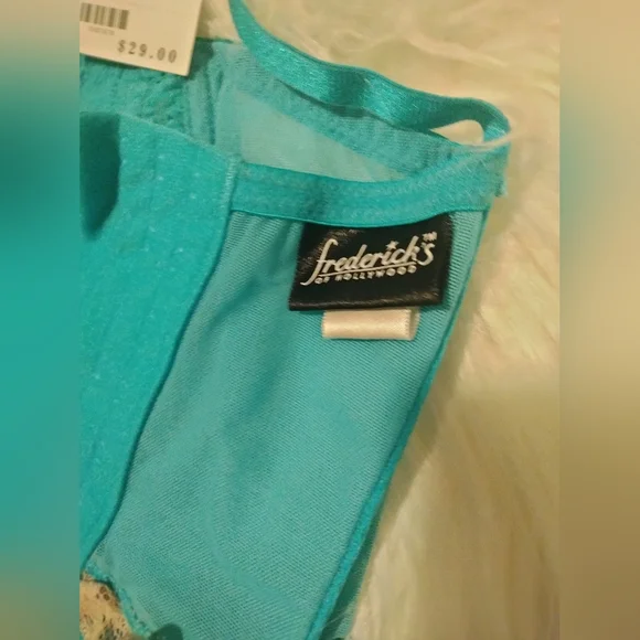 Power Femme Lace Bustier Bra & Garter Skirt Set in Azure Blue & Champagne - Picture 6 of 11